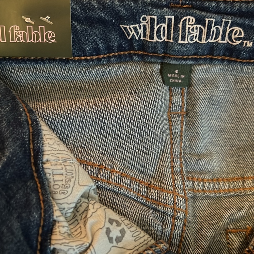 Jeans - Picture 7 of 7